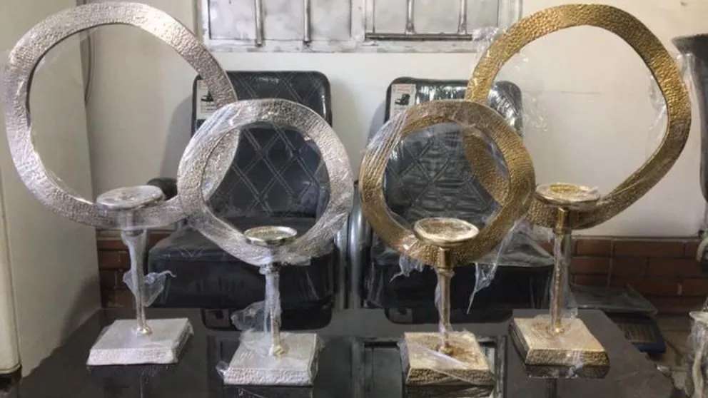 أطباق ألمنيوم طاهري