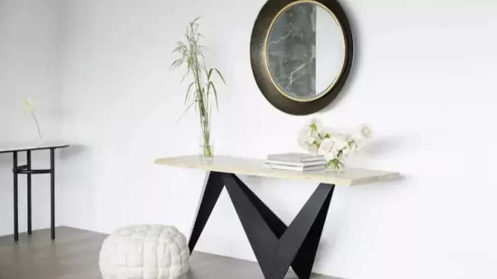 Production of console tables and shoe racks