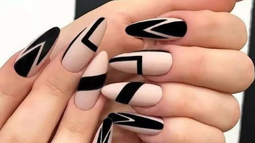 Eyelash shade beauty center