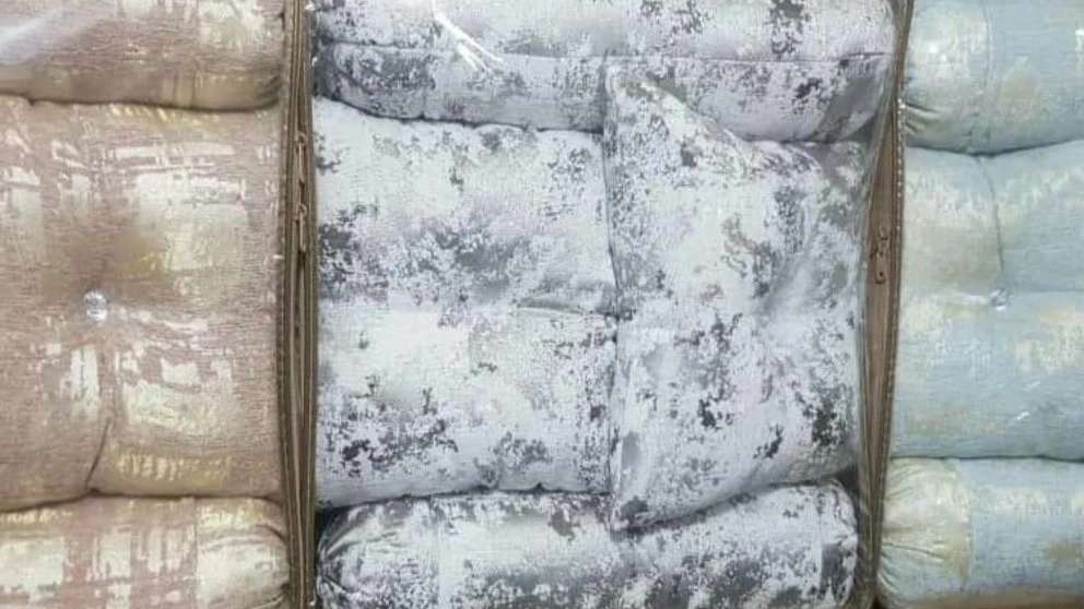 Maui bedspread and quilt