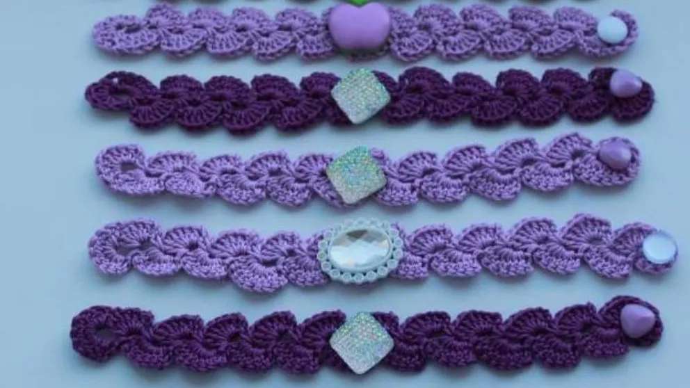 Salehi doll and knitting production