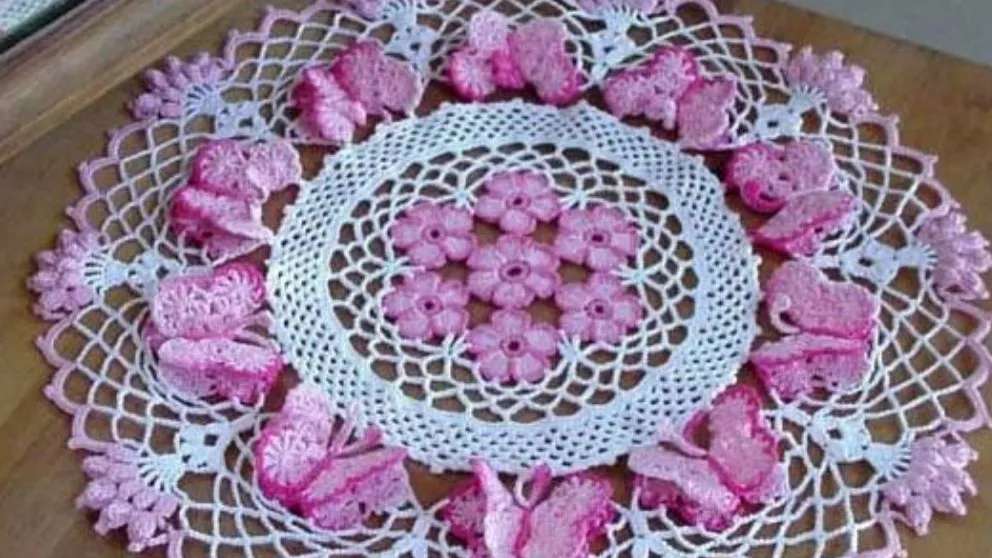 Salehi doll and knitting production