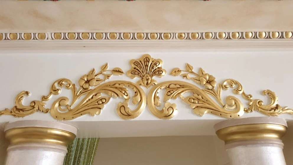 Helma plaster and patina