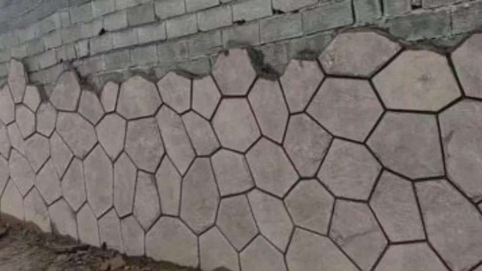Sale of scrap stone in Tehran
