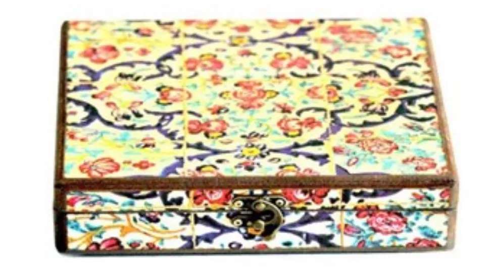 Gold Nash jewelry box