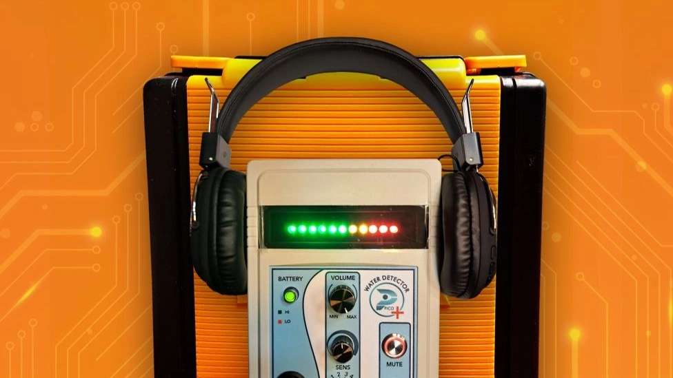 Water leak detector