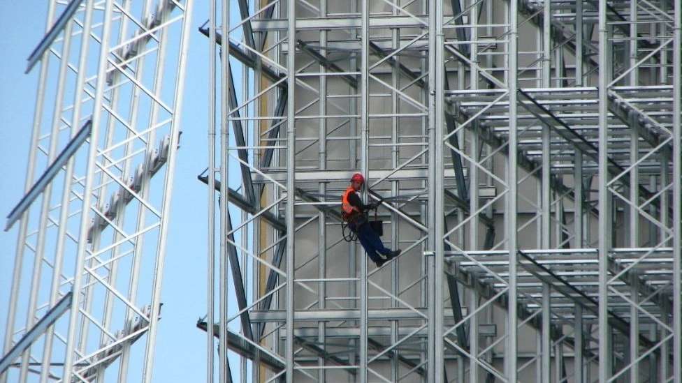 Welding of commercial building frame