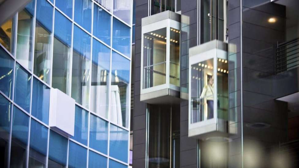 Denaro elevator and elevator