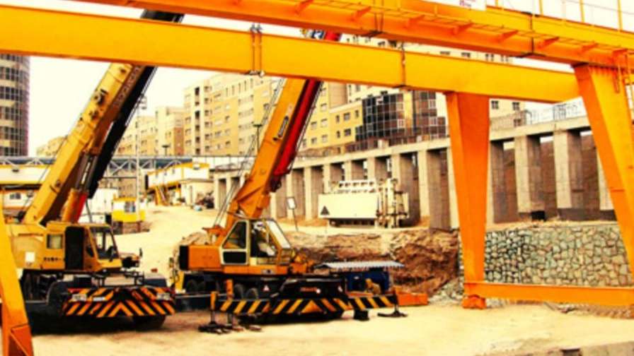 Overhead and gantry cranes