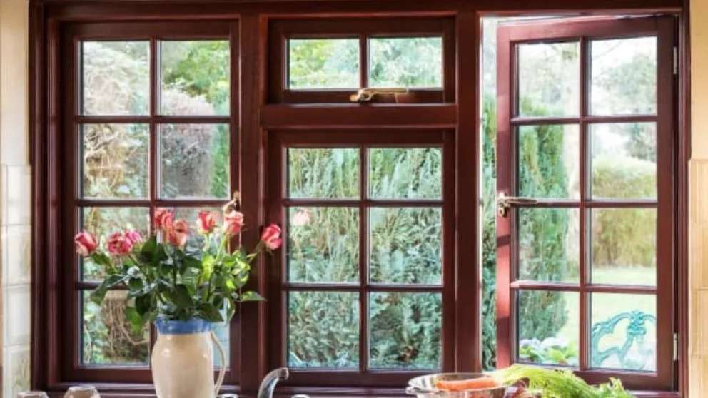 Central double-glazed window