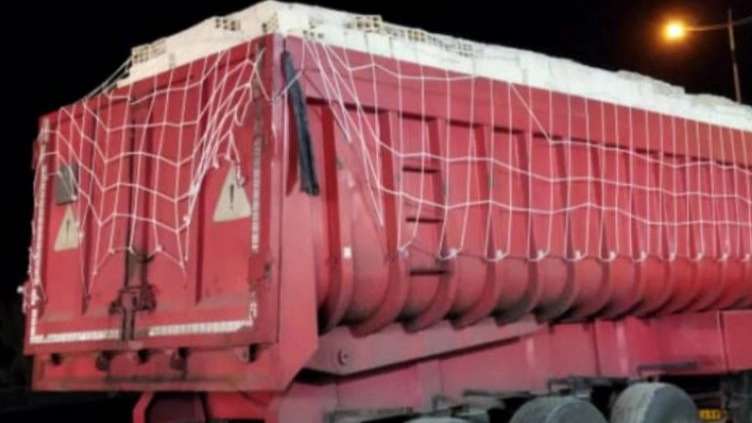 Yazdi truck loading tour in Yazd