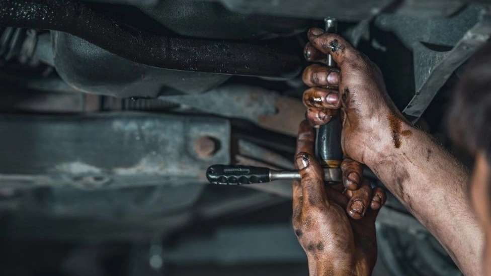 Auto service repair shop 110 Yusuf