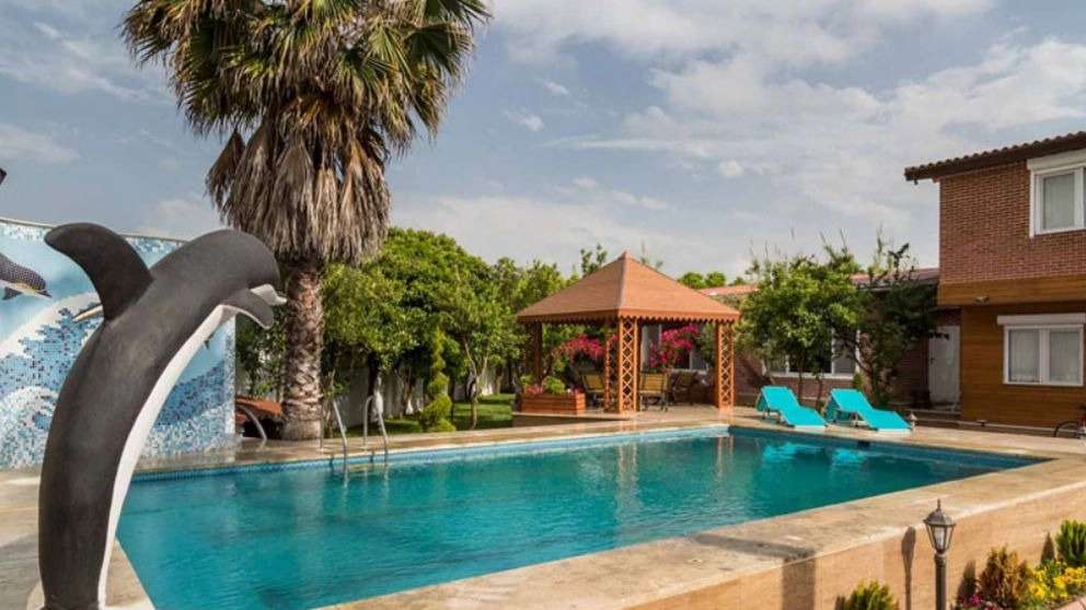 Abbasi pool villa for rent