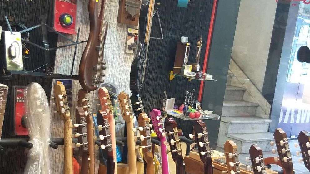 Soroush music store