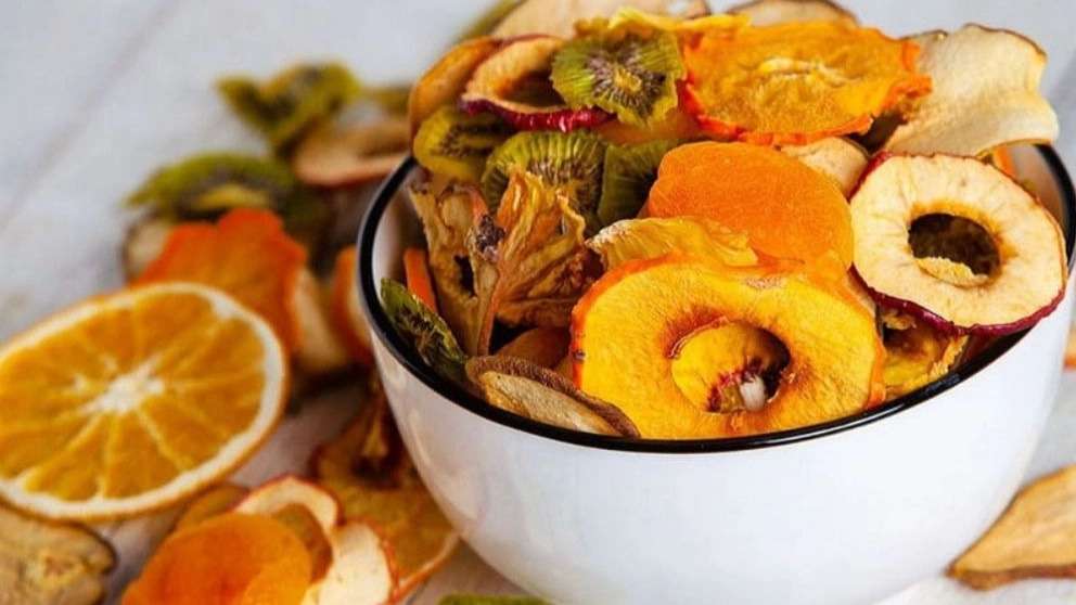 Import and export of dried fruit