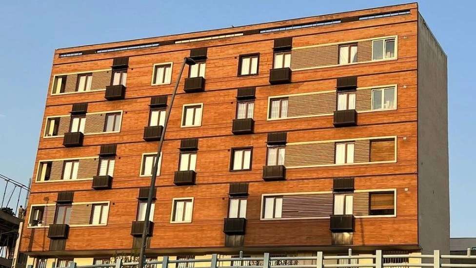 Production and sale of Persian Gulf brickwork