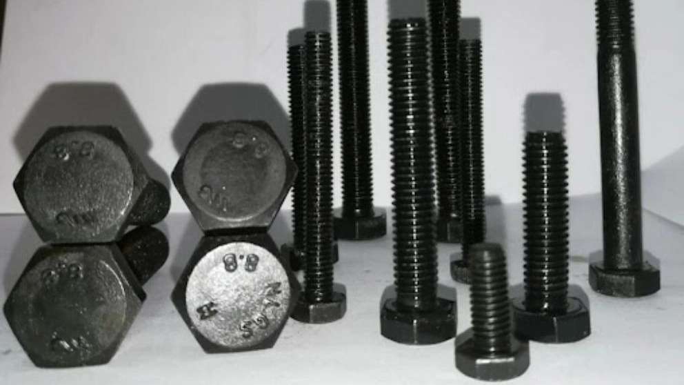 Valizadeh automotive dry nut bolt
