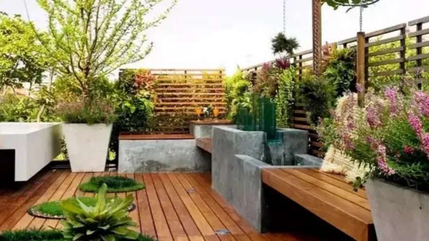 Green space and plastic wood of Chobam
