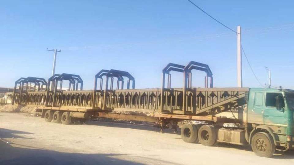 Pars Spadana crane