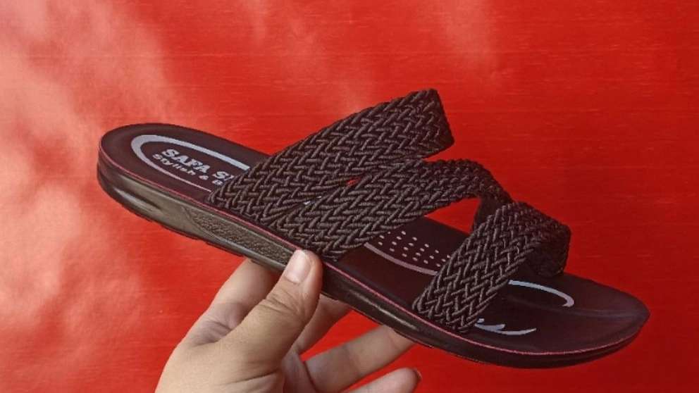 Production and sale of patience shoes
