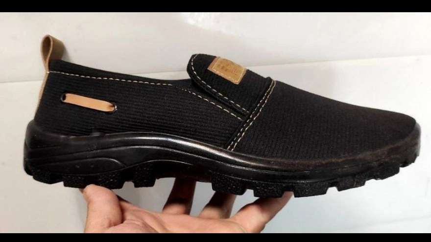 Production and sale of patience shoes