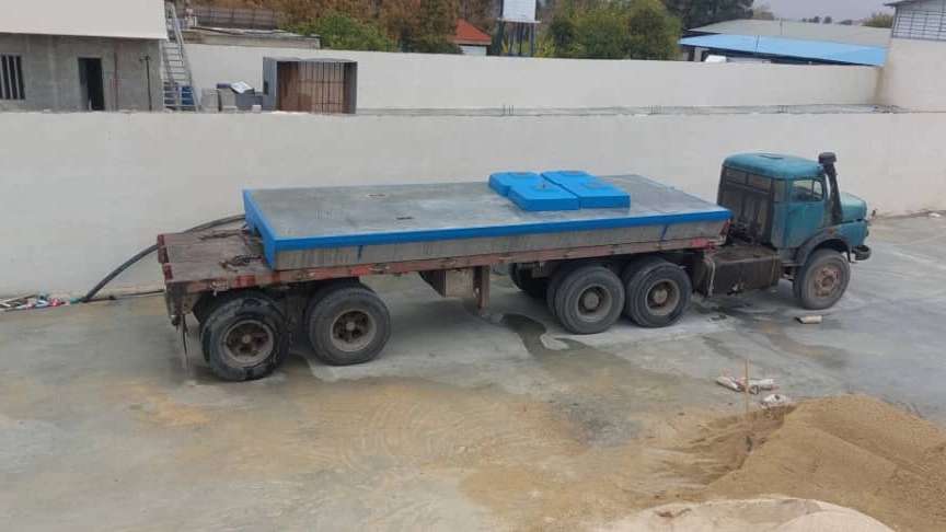 Weighing scales and clean weighing scales