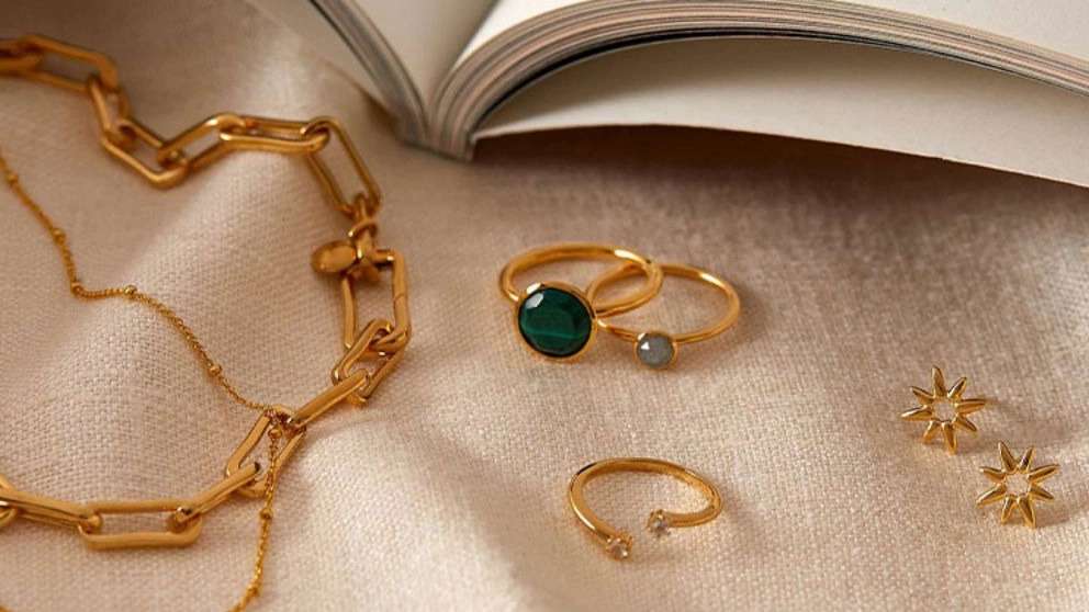 Narges accessory in Rasht