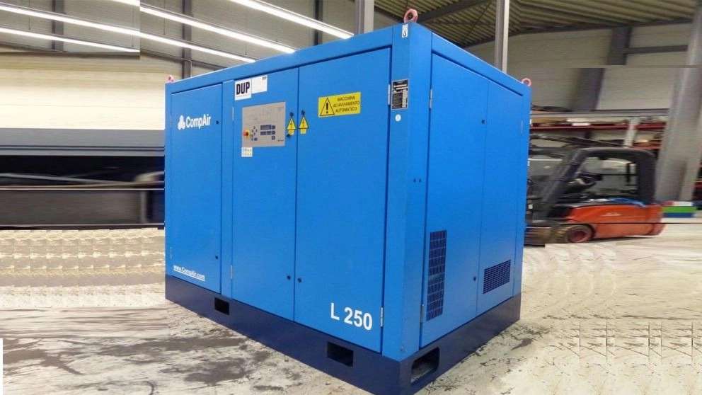 Compressed air compressors