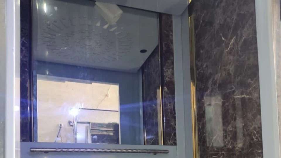 Badamiar elevator cabin production