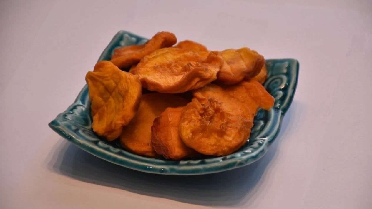 Saffron peach leaf