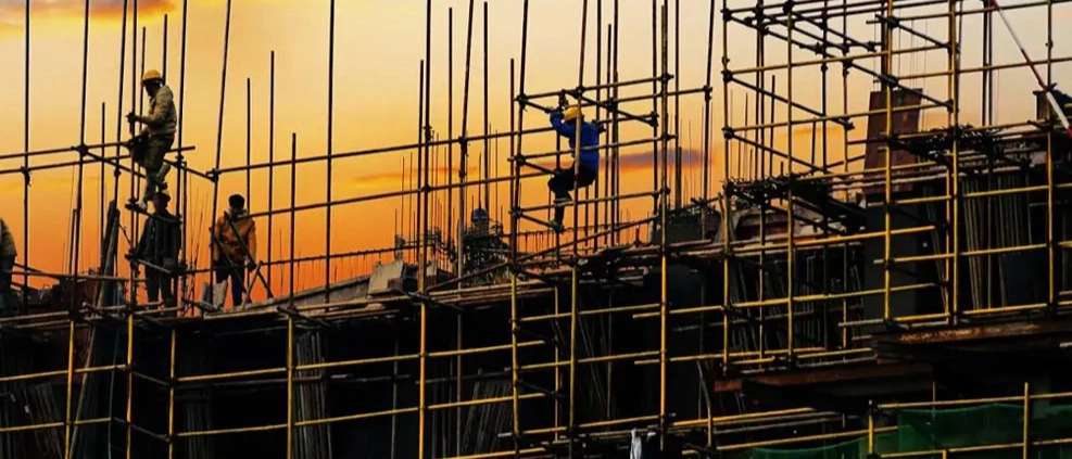 Sky metal scaffolding