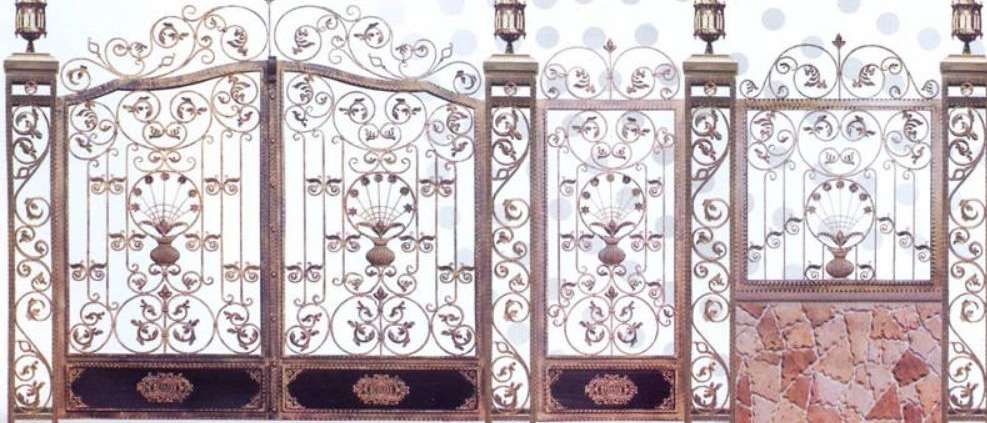 Mousavi door and window blacksmithing