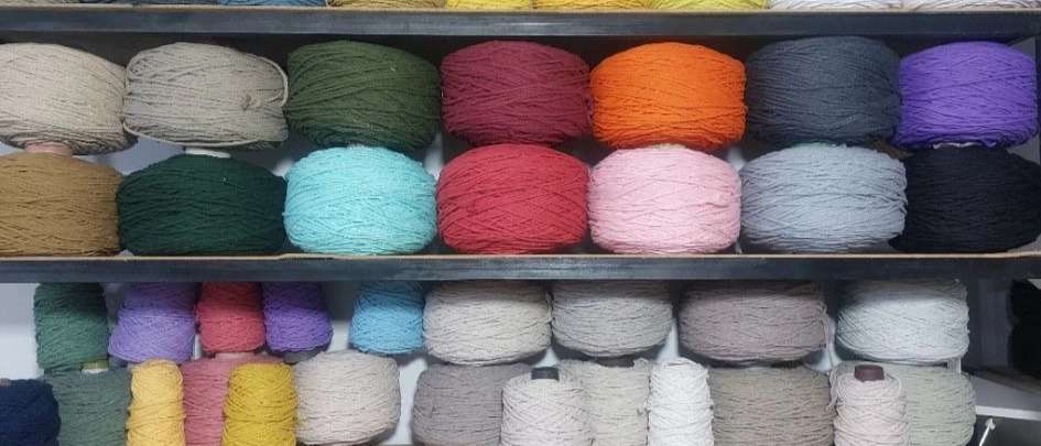 Raw sandal and fine thread