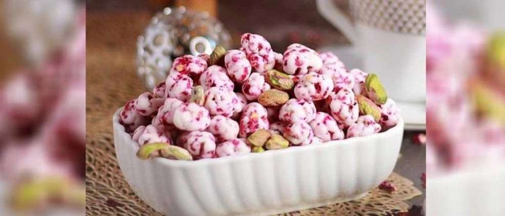 Production and sale of Araz halwa