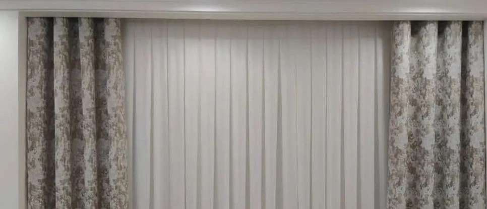 Rose curtain