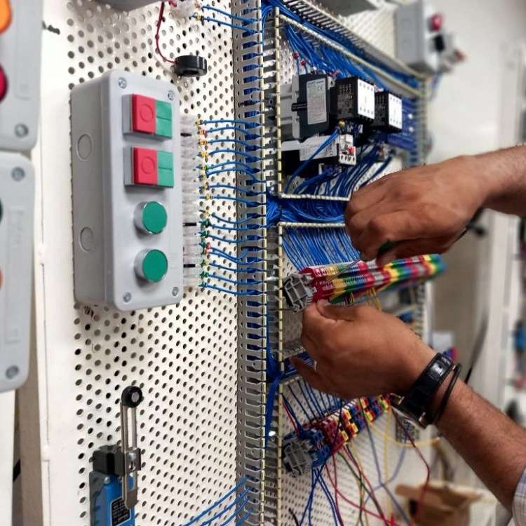 1738757624673.webp