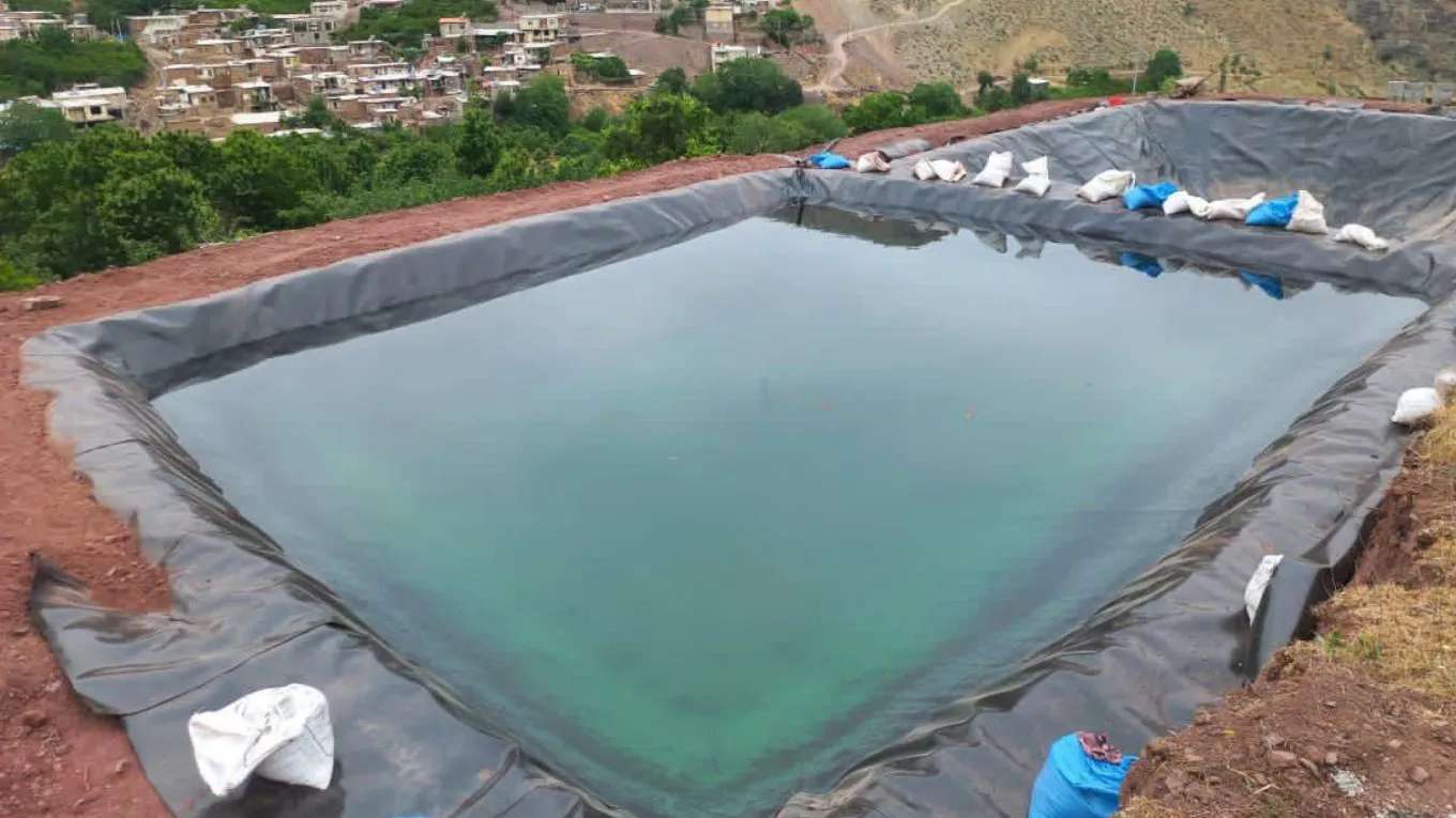 Geomembran sayfası