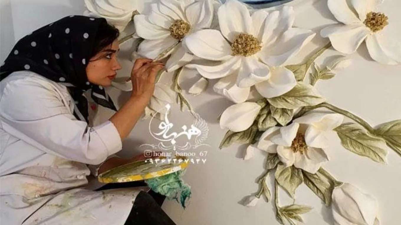 Hosseini's modern stucco design and execution