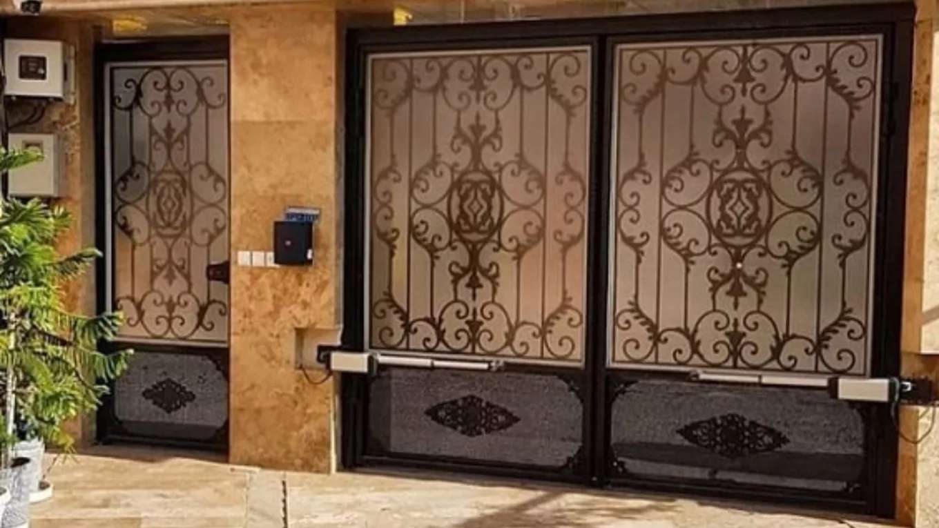control door
