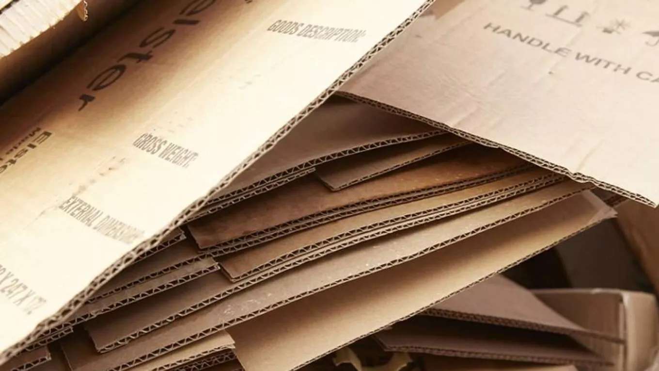 Buying cardboard waste