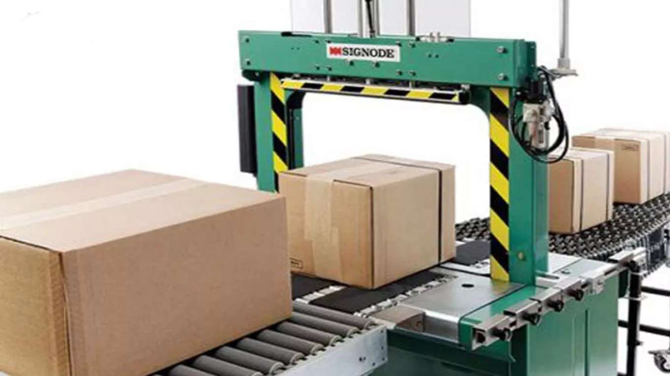 Packaging belt tensioner