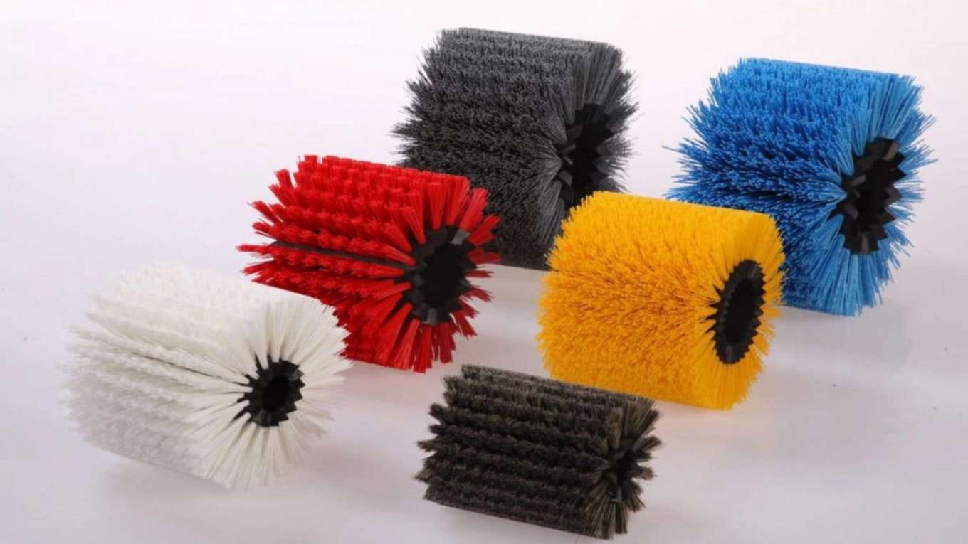 Shams brush and brush