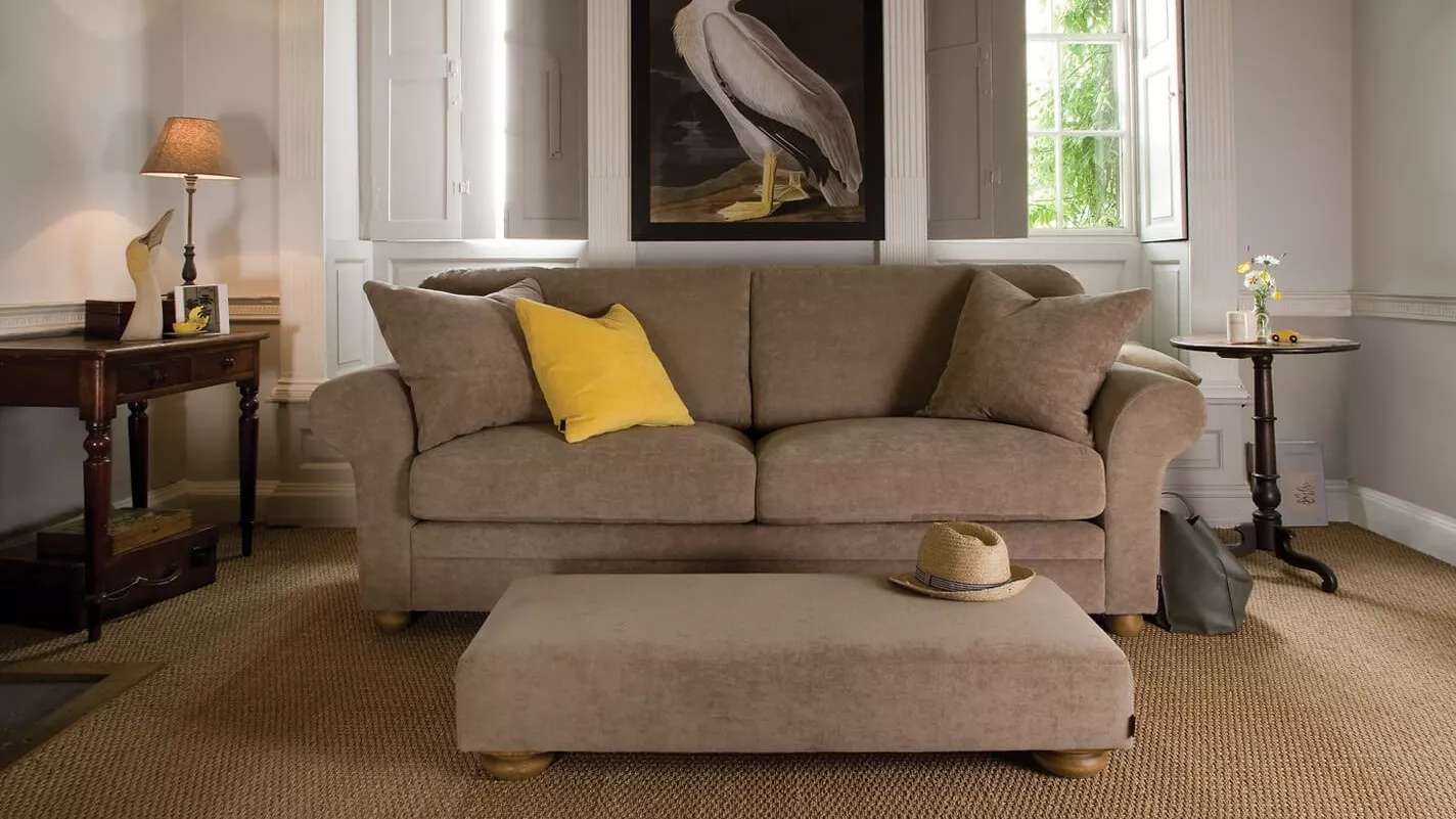 Nagaristan sofa