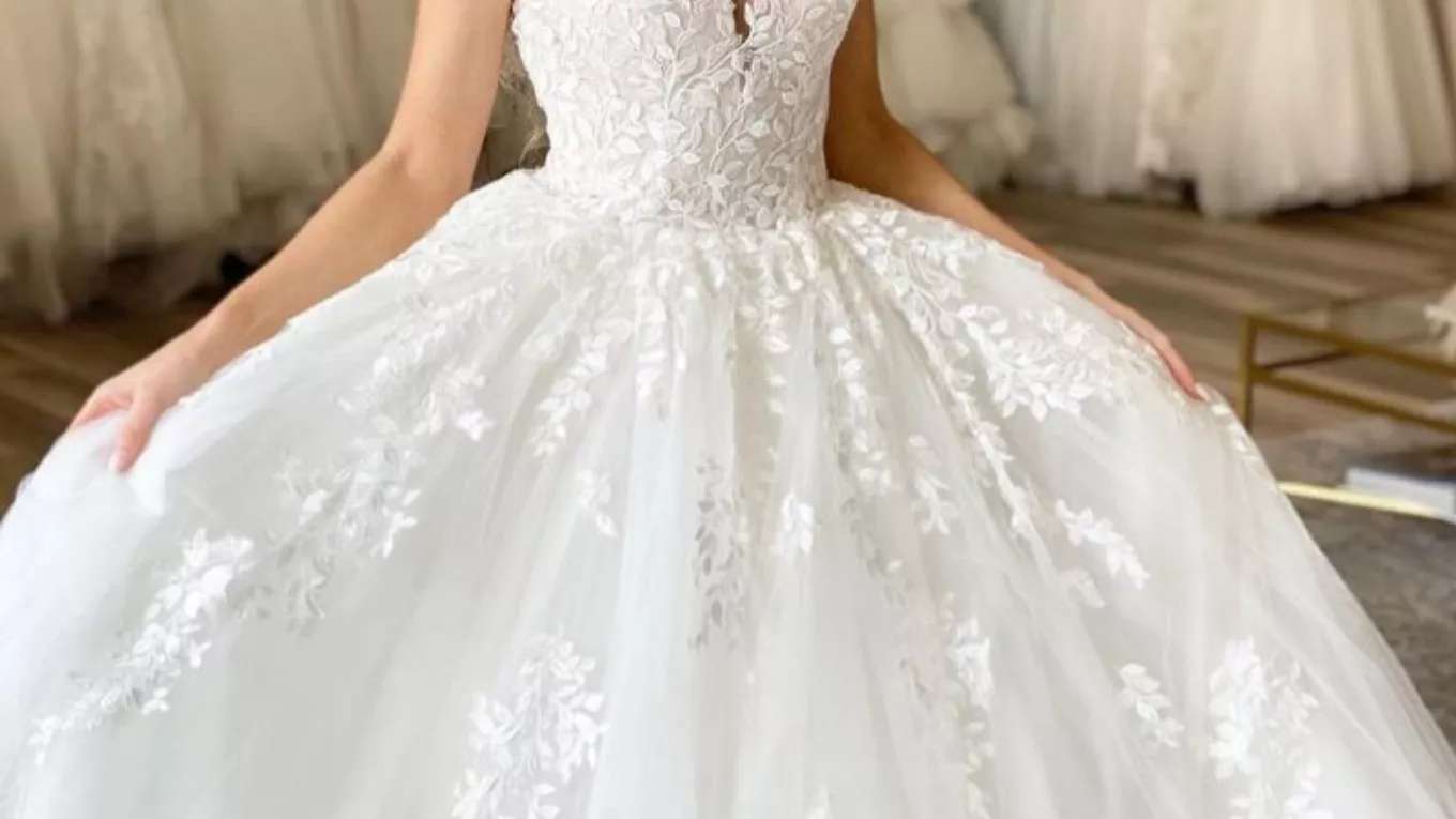 Perisar wedding dress maison