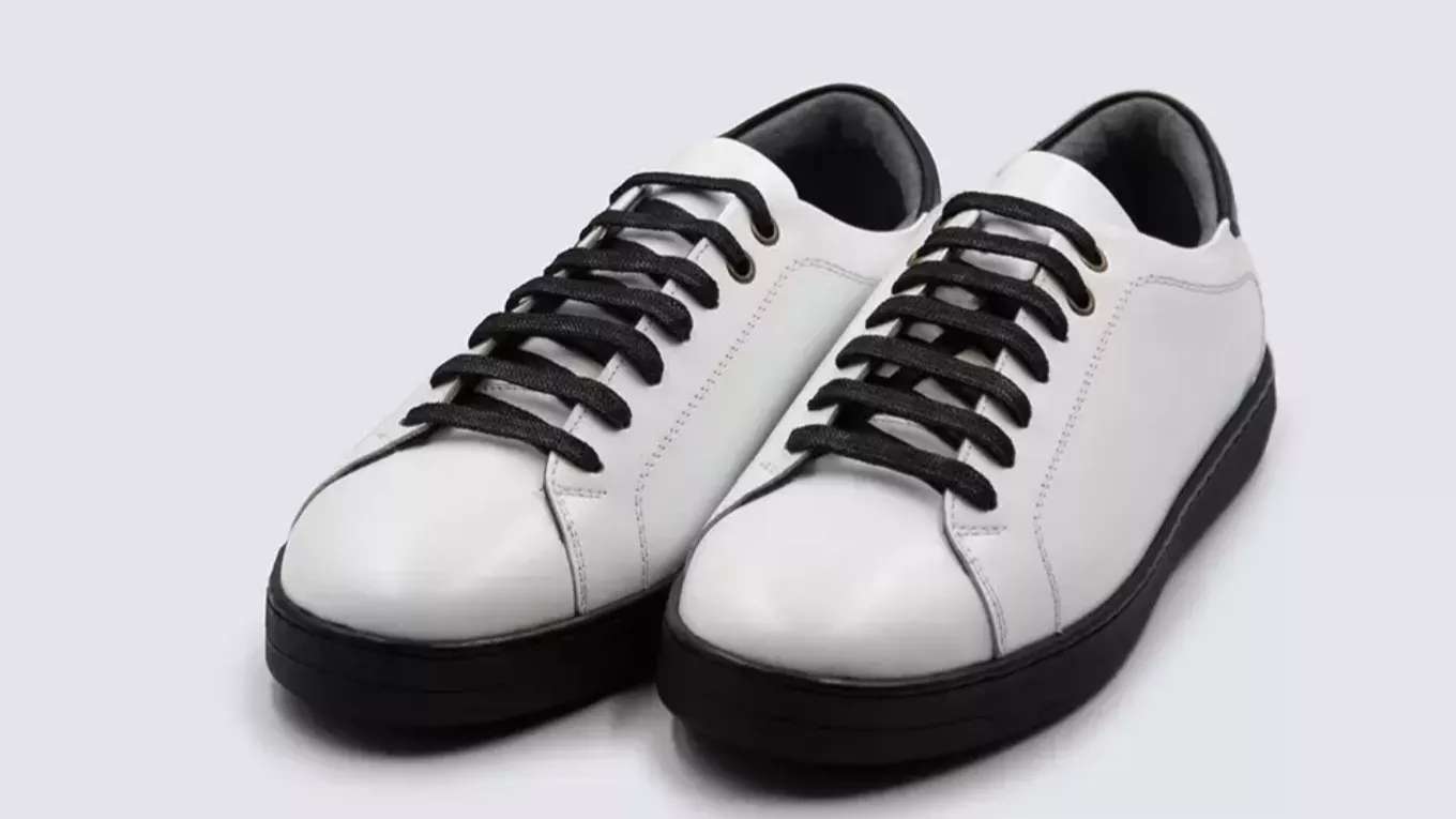Light sports shoes and trousers