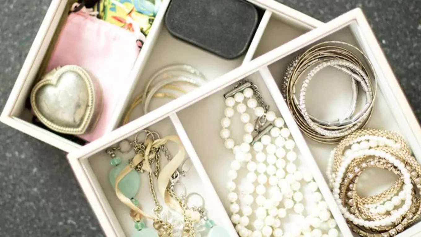 Jewelry, rhinestones and accessories
