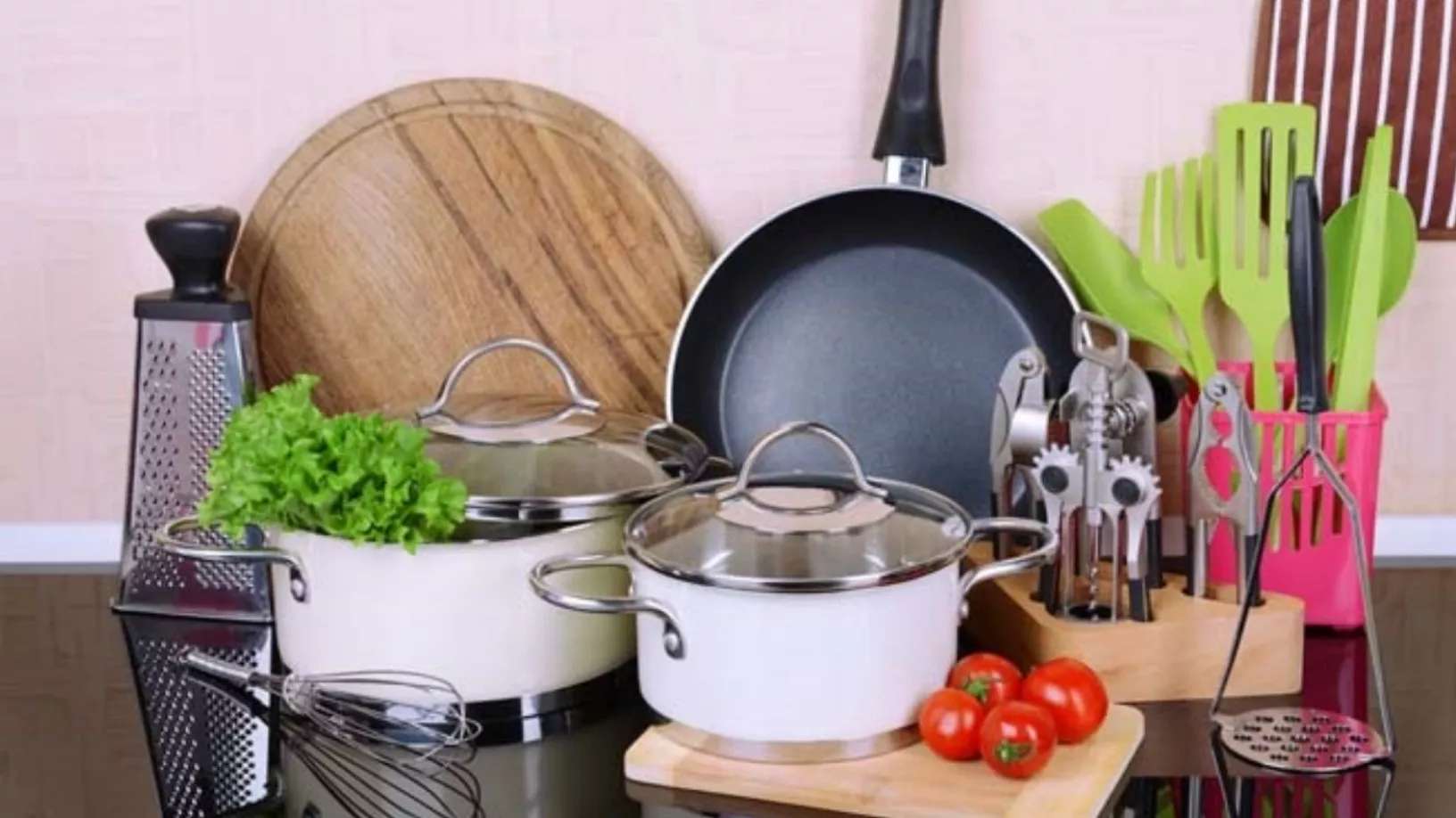 Kitchen accessories store