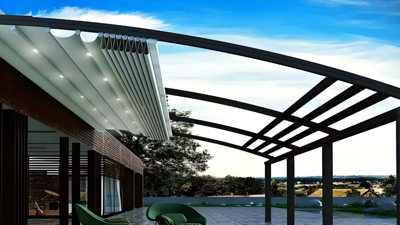The movable roof of Saiban Sanat in Tehran