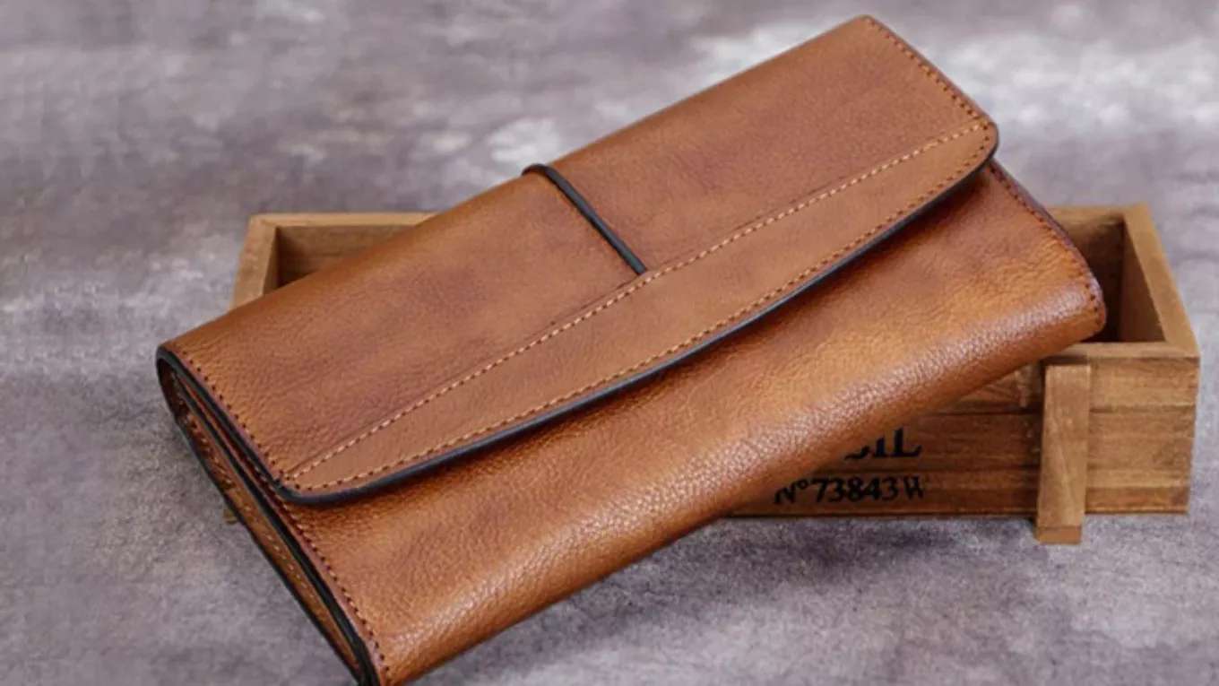 Leather wallet in Borojan