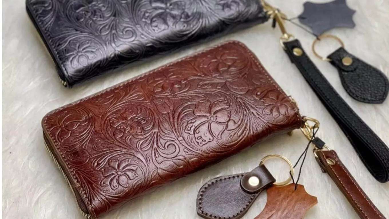 Leather wallet in Borojan